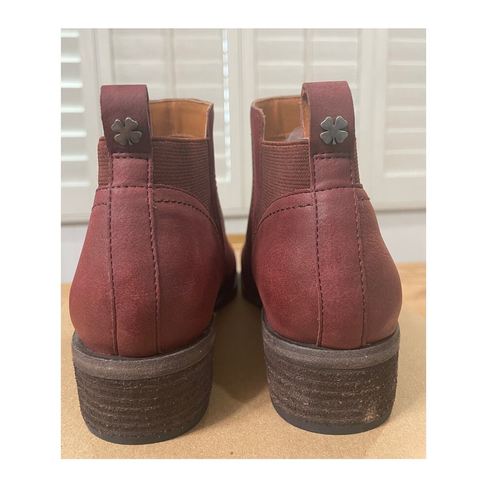 Lucky Brand Women's Badene Ankle Bootie Burgundy Faux Leather Size 7.5 NWOB - Picture 7 of 9